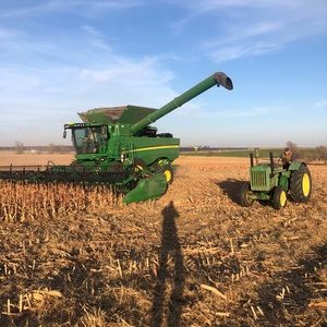 Meet your Posher, Mitchell